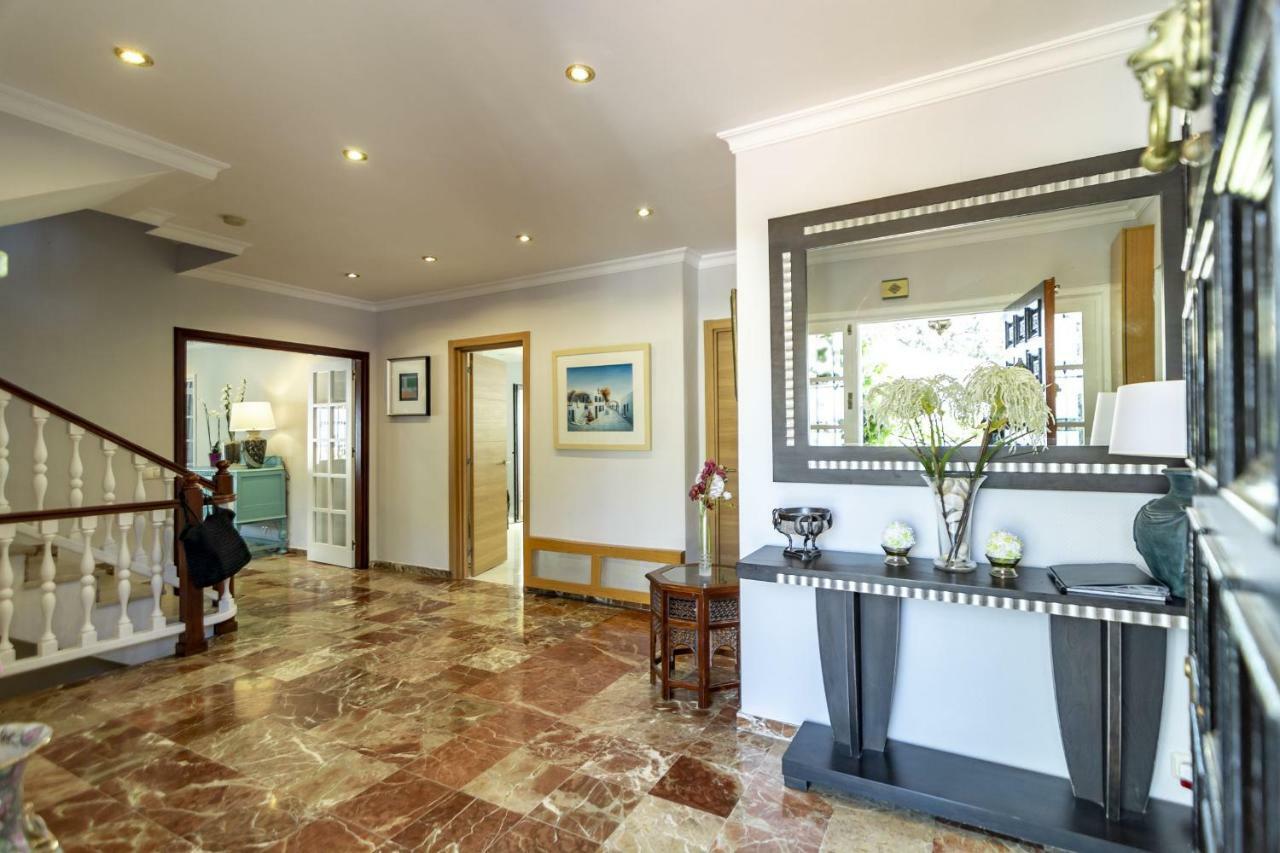 Villa Casakhan, Beautiful Luxury Villa, Marbella Exterior photo